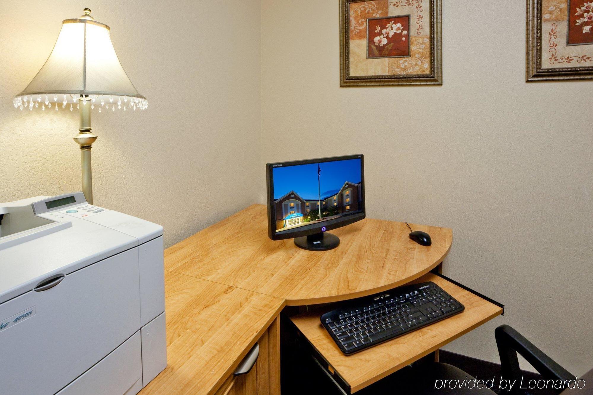 Candlewood Washington-fairfax By Ihg Hotel 2*