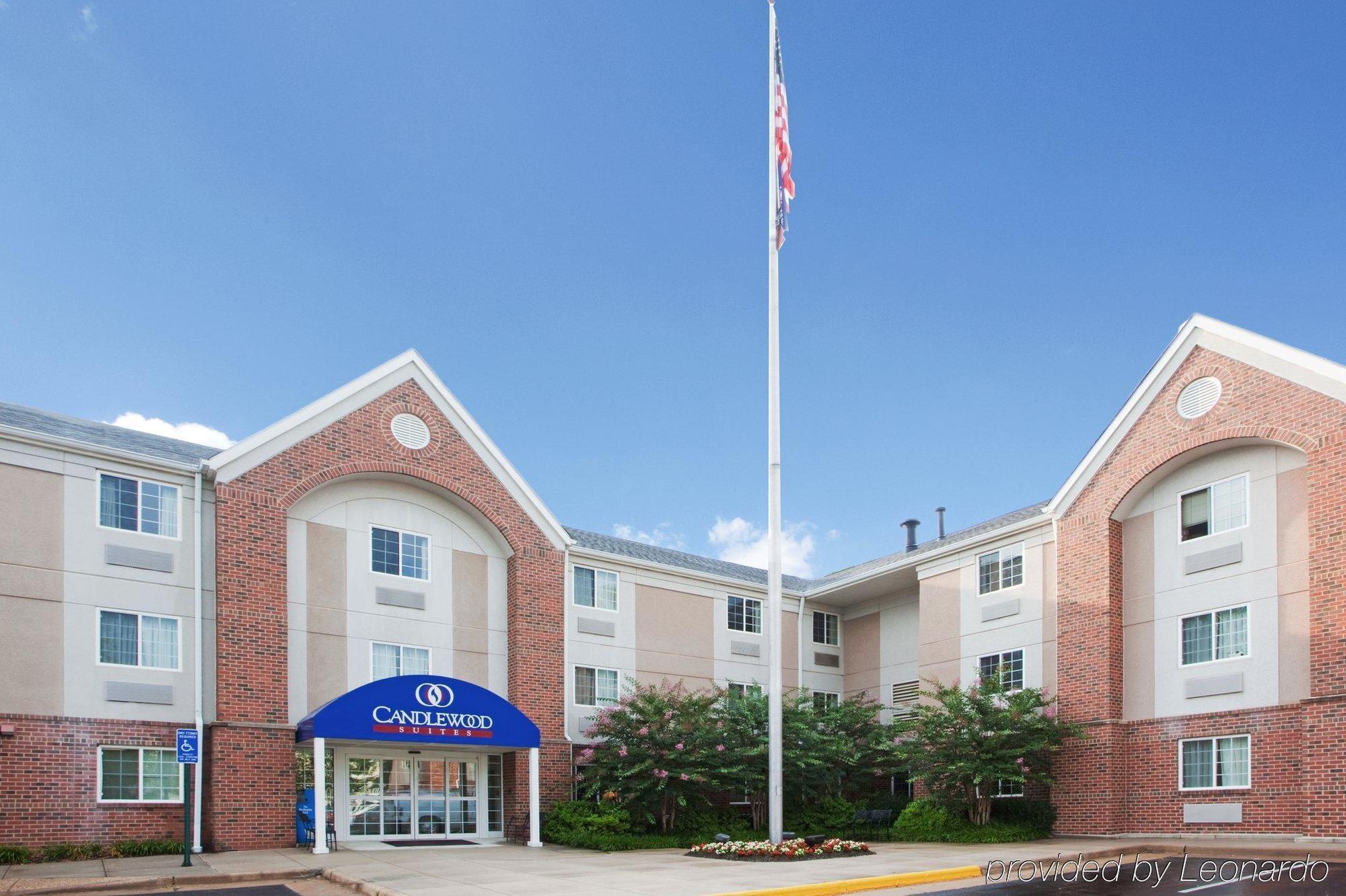 Candlewood Washington-fairfax By Ihg Hotel 2*