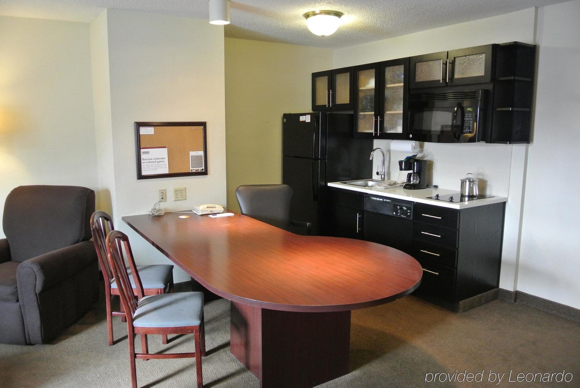 Candlewood Washington-fairfax By Ihg Hotel 2*