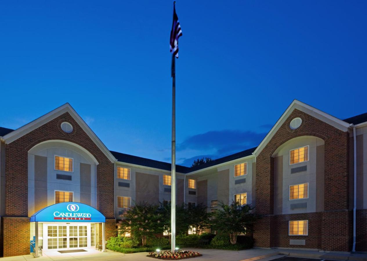 Candlewood Washington-fairfax By Ihg Hotel 2*